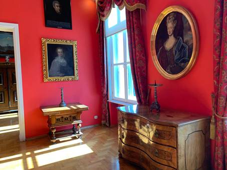 Ein Bild, das drauen, Gebude, Gras, Himmel enthlt.