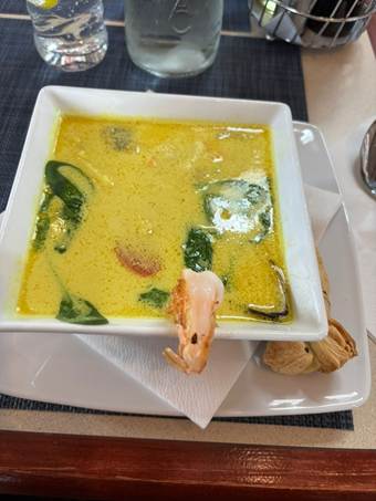 Ein Bild, das Essen, Geschirr, Teller, Platte enthlt.